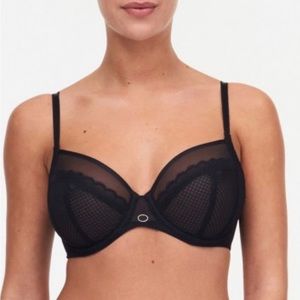 Chantelle black lace bra NWT 32DD